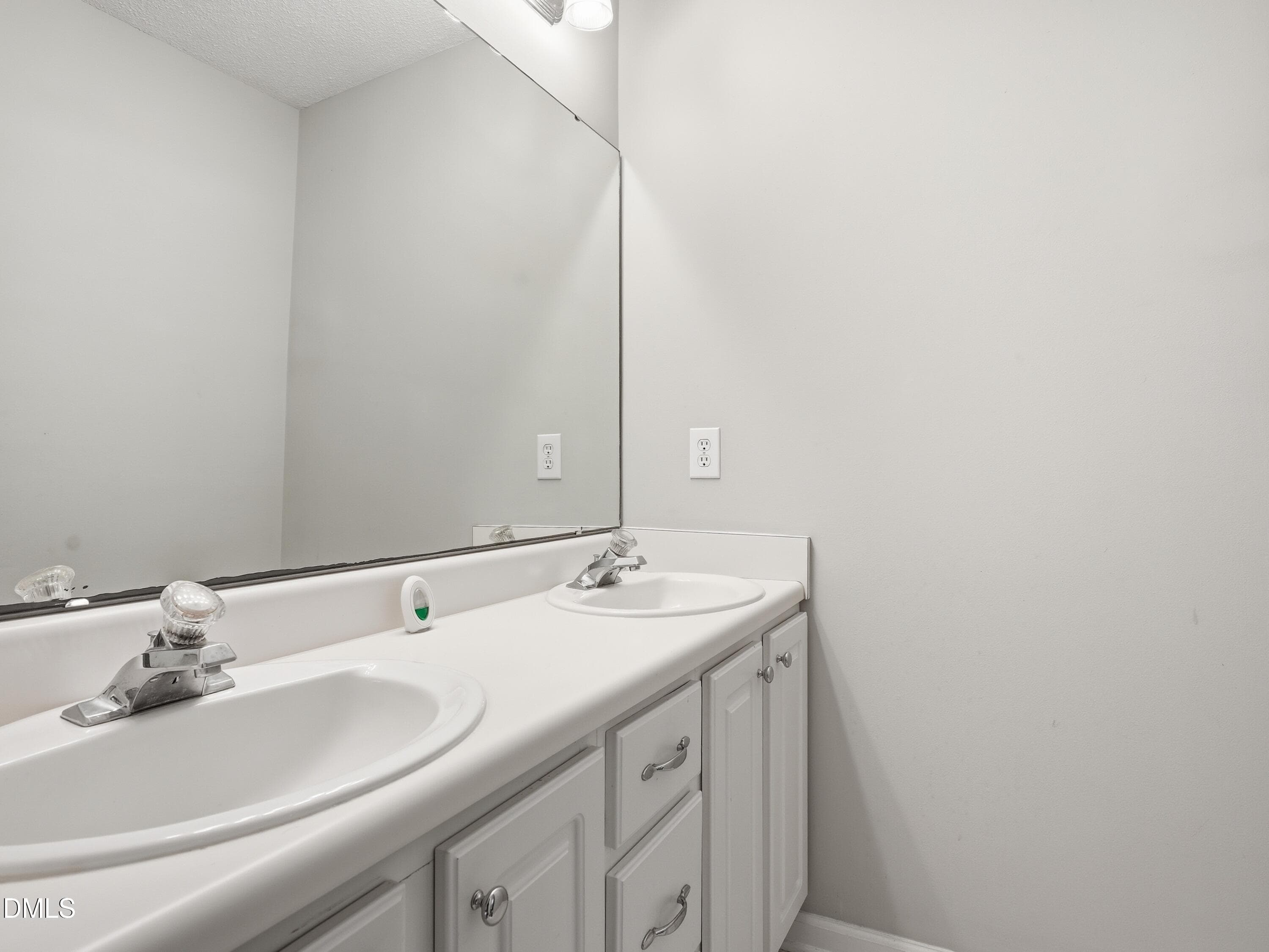 9 - Primary Bathroom A -A7V03333 - 1036 Mailwood Drive, Knightdale, NC 27545, Knightdale