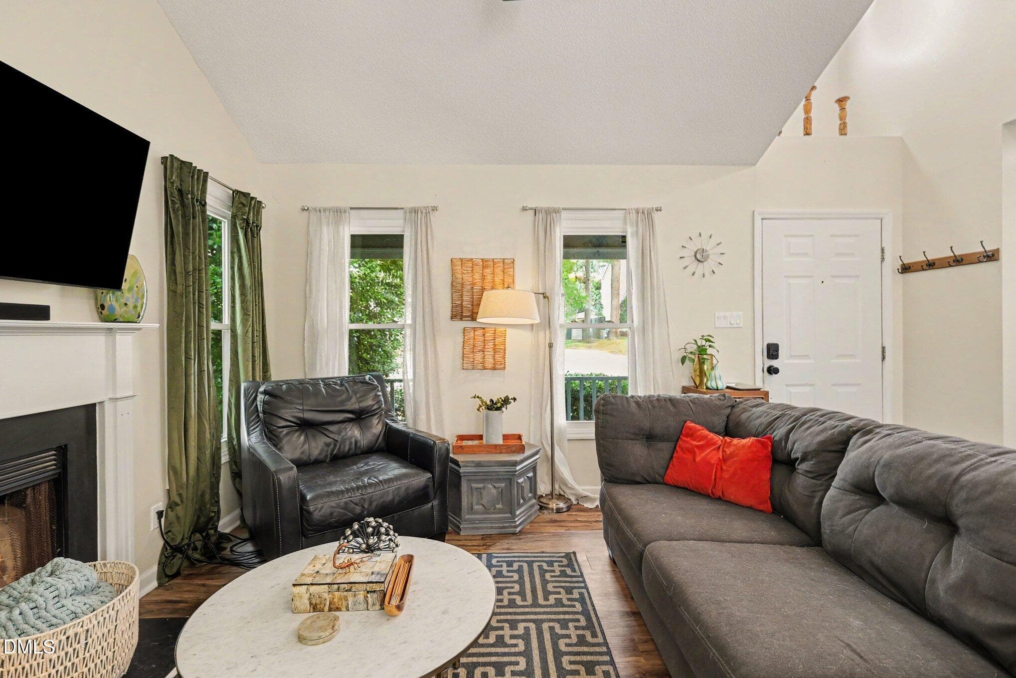 011_file_5941 - 5500 Pennfine Drive, Raleigh, NC 27610