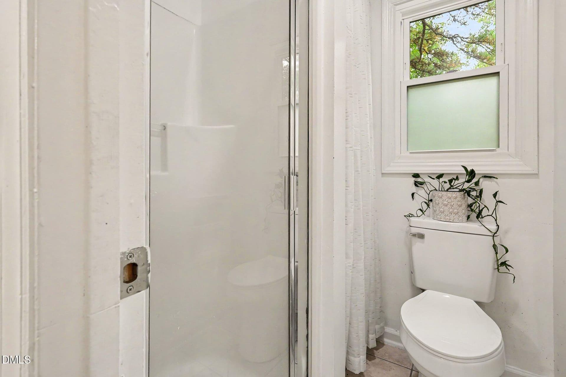 027_file_5777 - 5500 Pennfine Drive, Raleigh, NC 27610