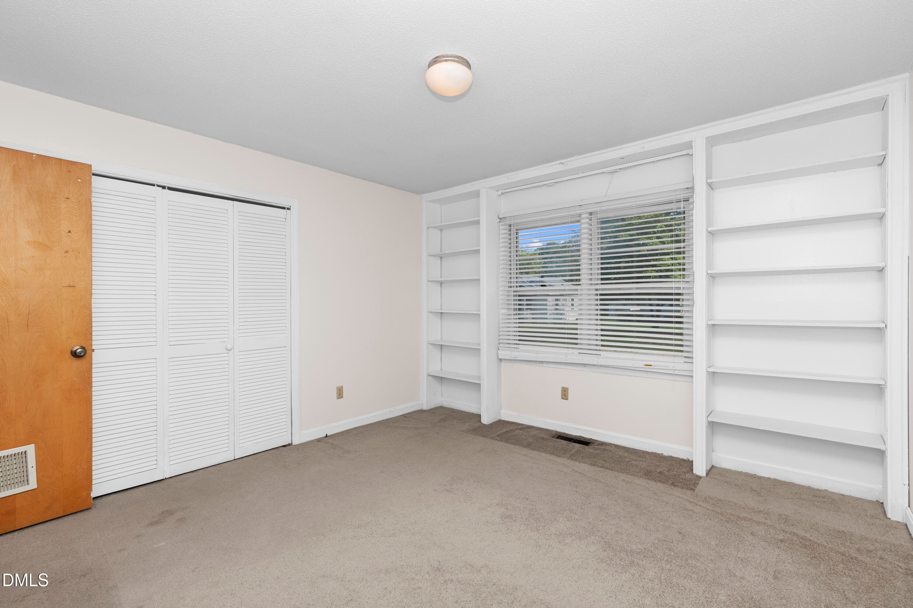 _MG_5290 - 700 E Harnett Street, Dunn, NC 28334, Dunn