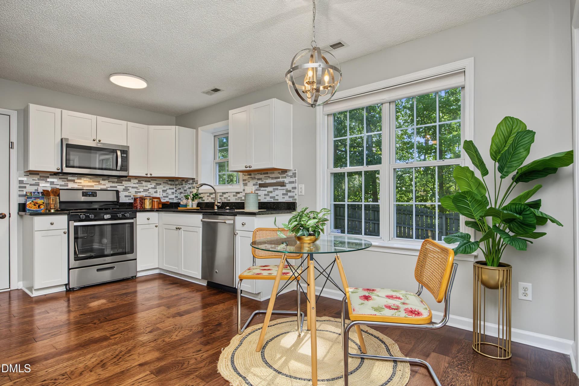 10Kitchen - 201 Fallenwood Avenue, Durham, NC 27713