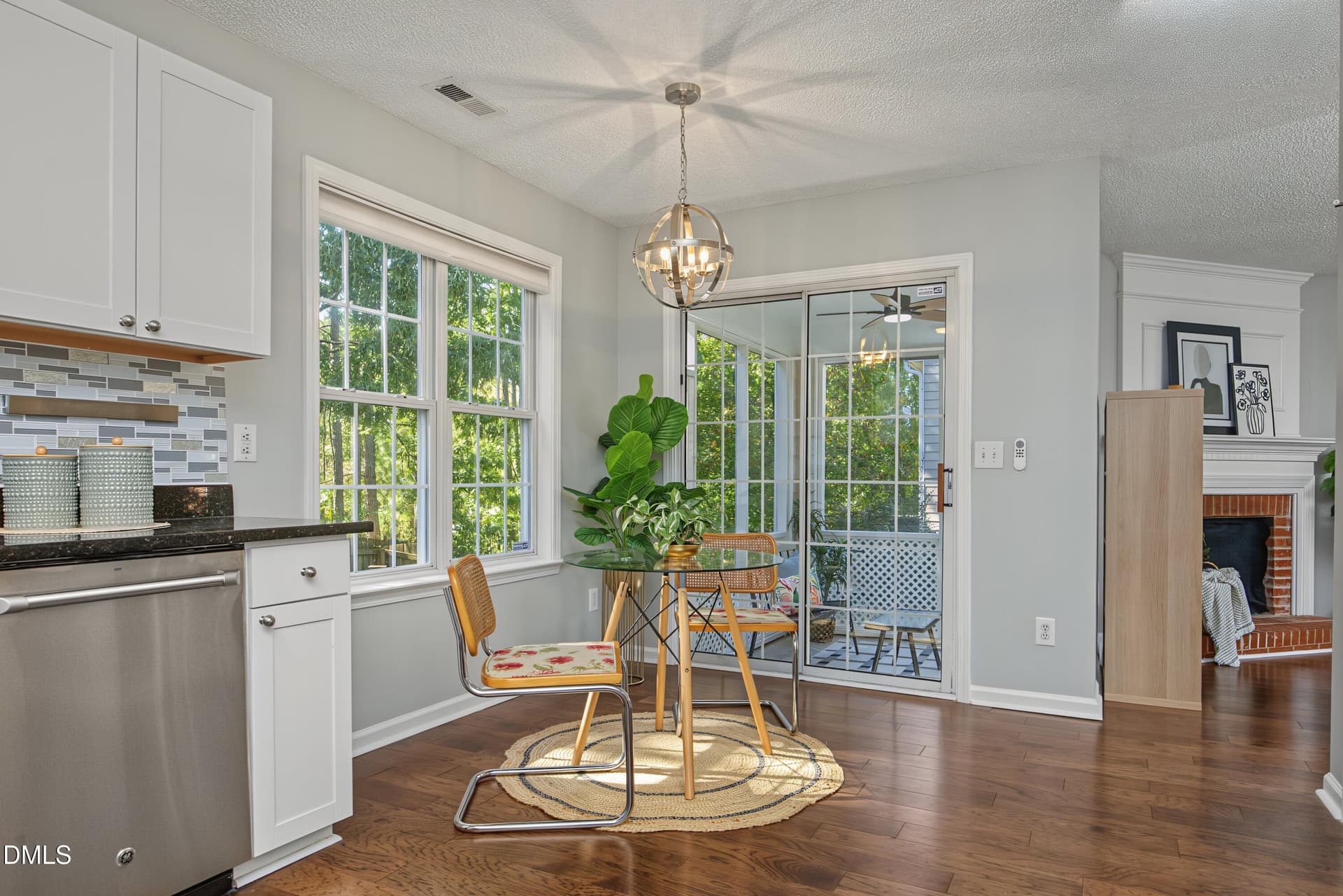 11BreakfastNook - 201 Fallenwood Avenue, Durham, NC 27713