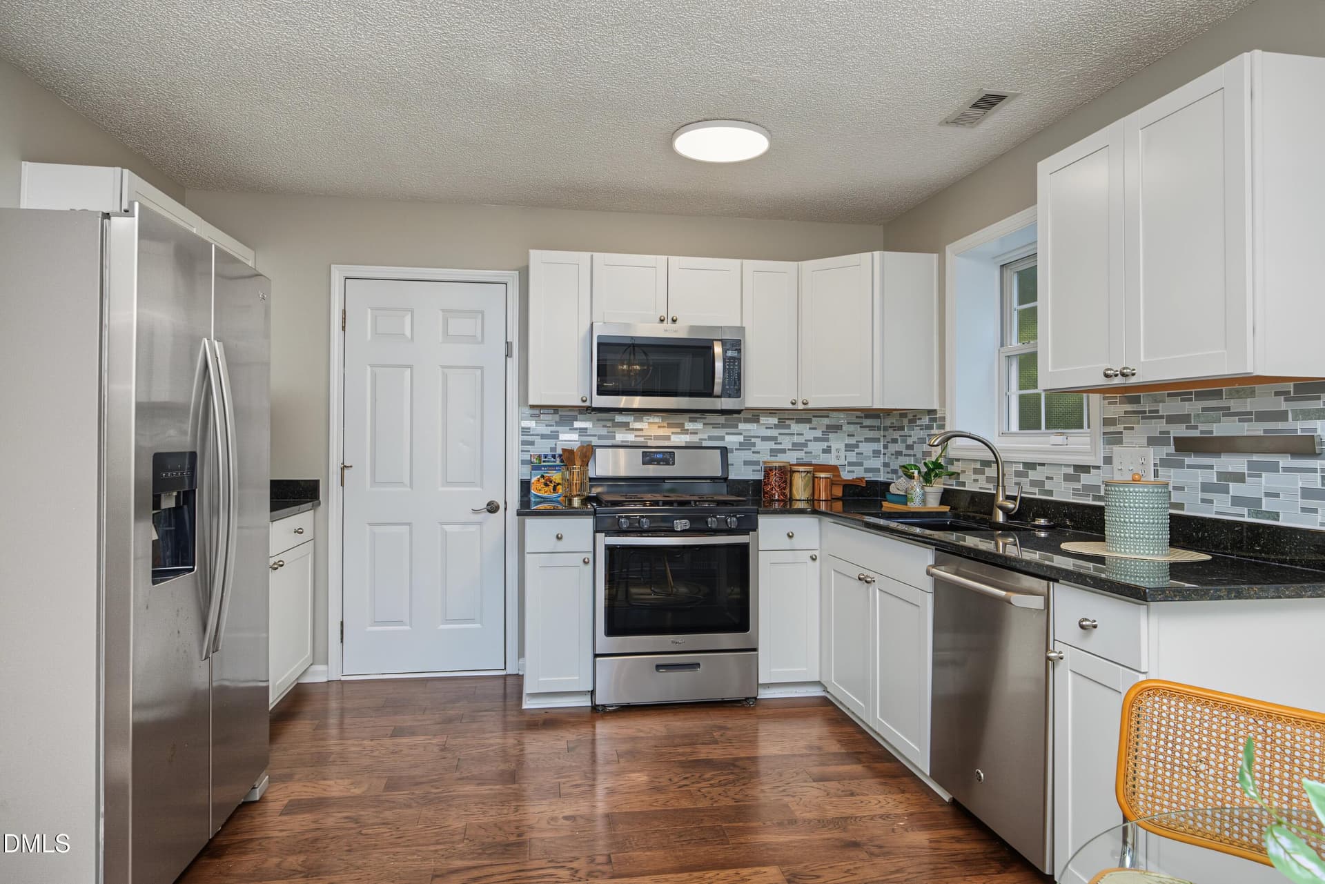 12Kitchen - 201 Fallenwood Avenue, Durham, NC 27713