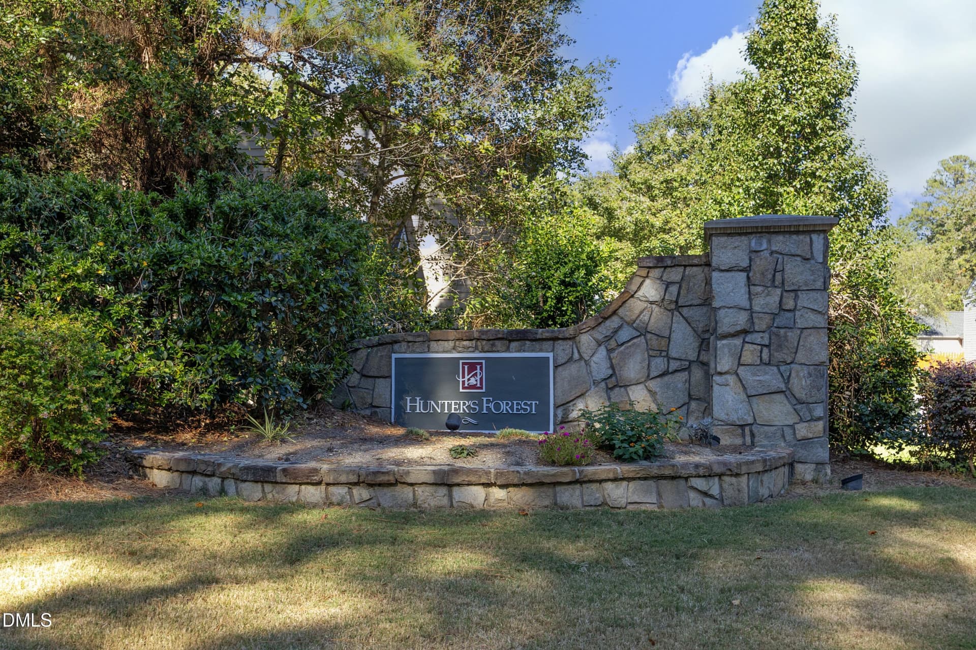 HuntersForestEntrance - 201 Fallenwood Avenue, Durham, NC 27713