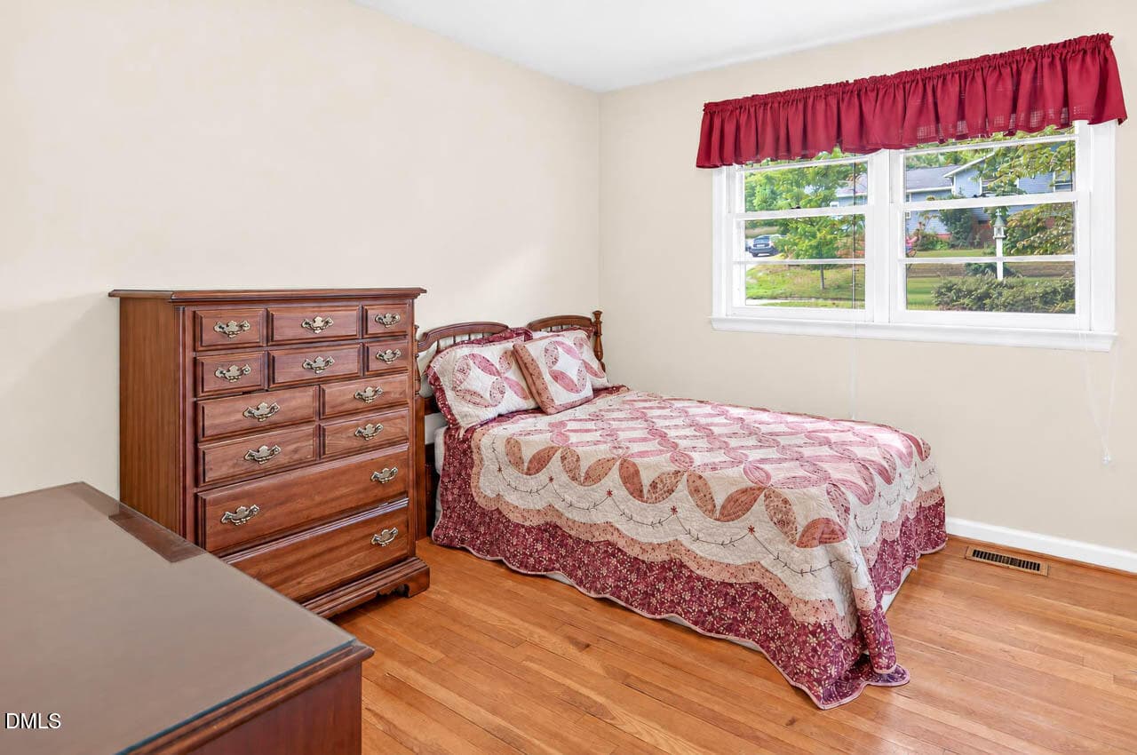 2126 Woodview Dr final-1 - 2126 Woodview Drive, Raleigh, NC 27604