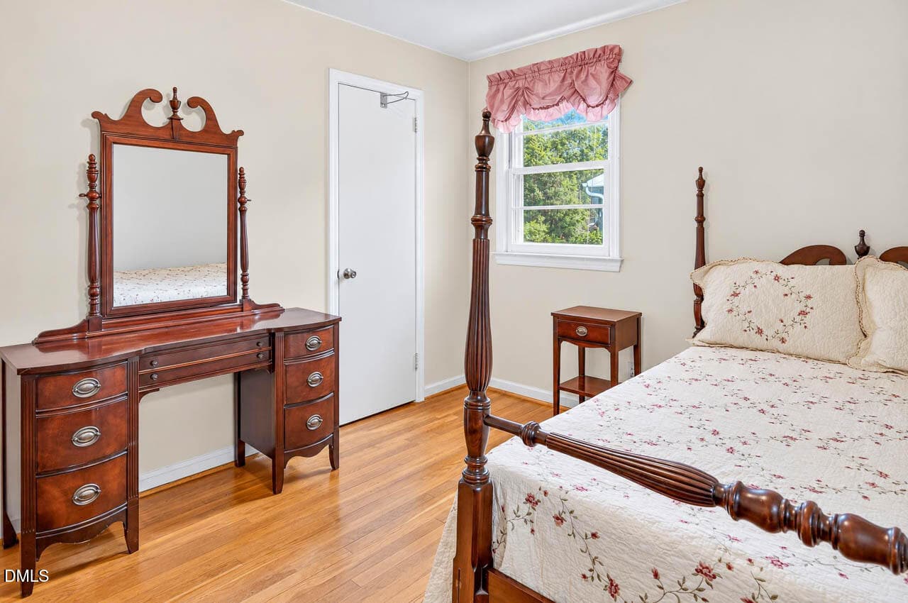2126 Woodview Dr final-2 - 2126 Woodview Drive, Raleigh, NC 27604