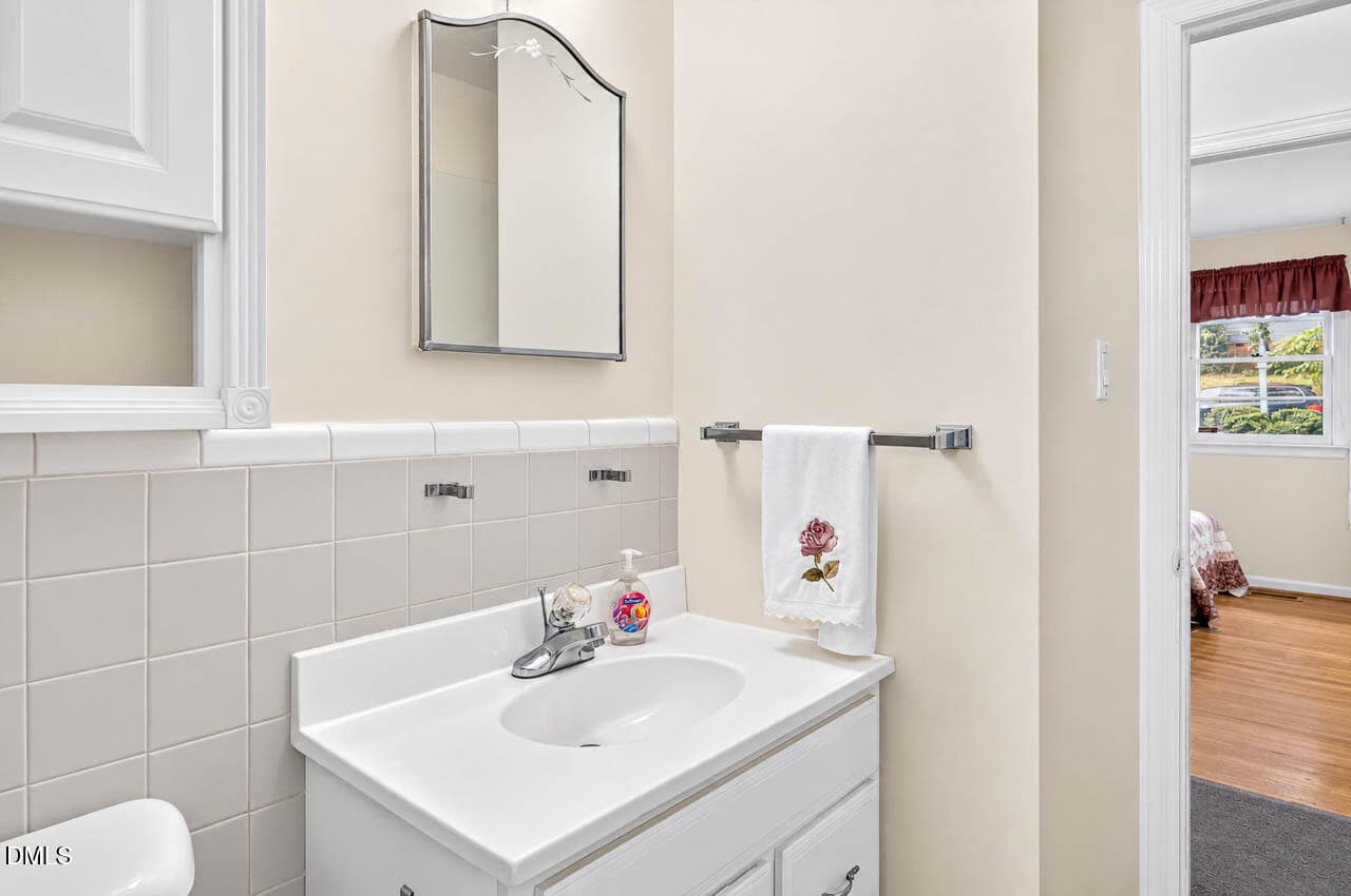 2126 Woodview Dr final-5 - 2126 Woodview Drive, Raleigh, NC 27604
