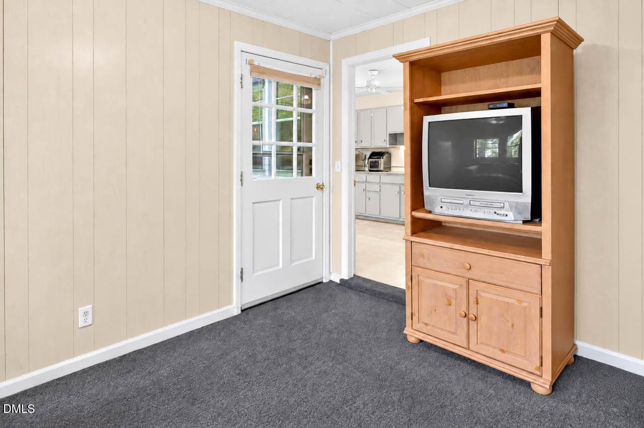 2126 Woodview Dr final-26 - 2126 Woodview Drive, Raleigh, NC 27604