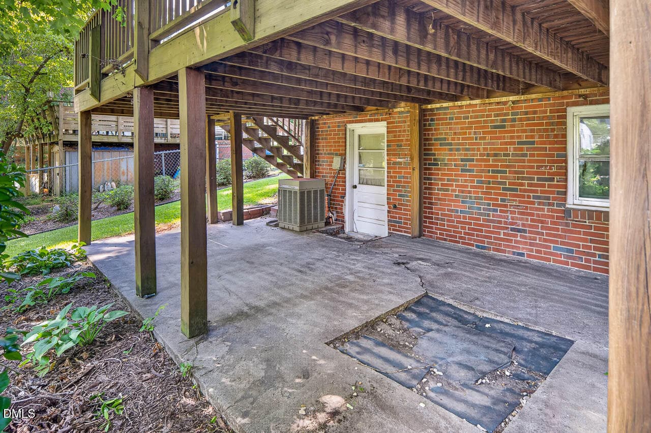 2126 Woodview Dr final-47 - 2126 Woodview Drive, Raleigh, NC 27604