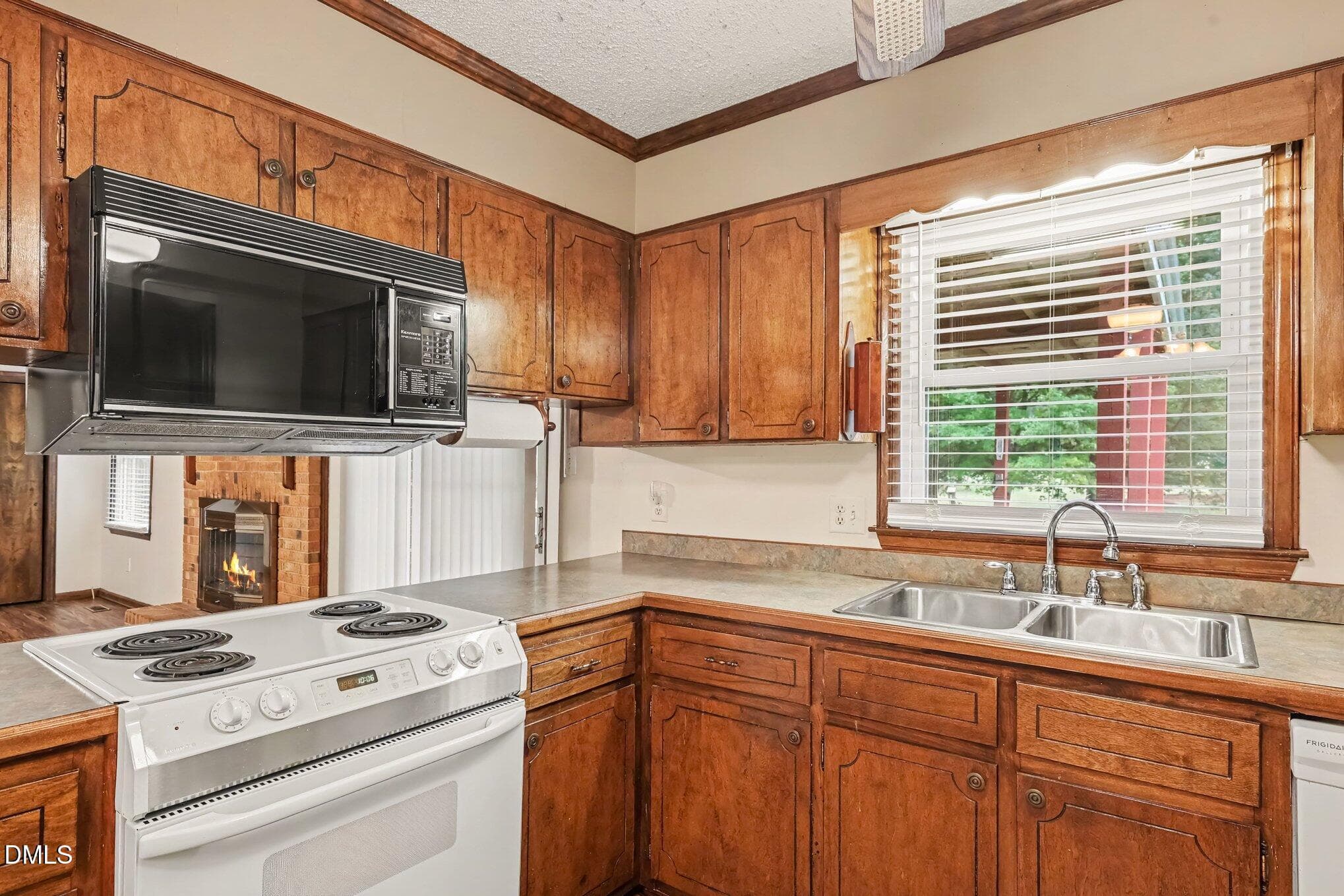 014_file_7120 - 1001 Parkwood Drive, Siler City, NC 27344, Siler City