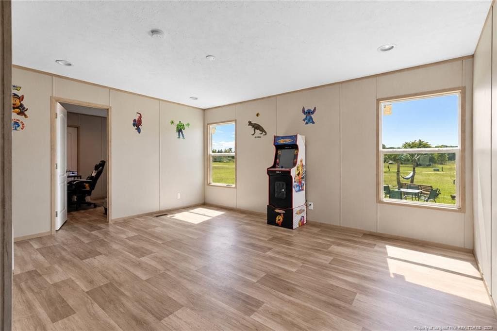 loft - 266 Donna Street, St. Pauls, NC 28384