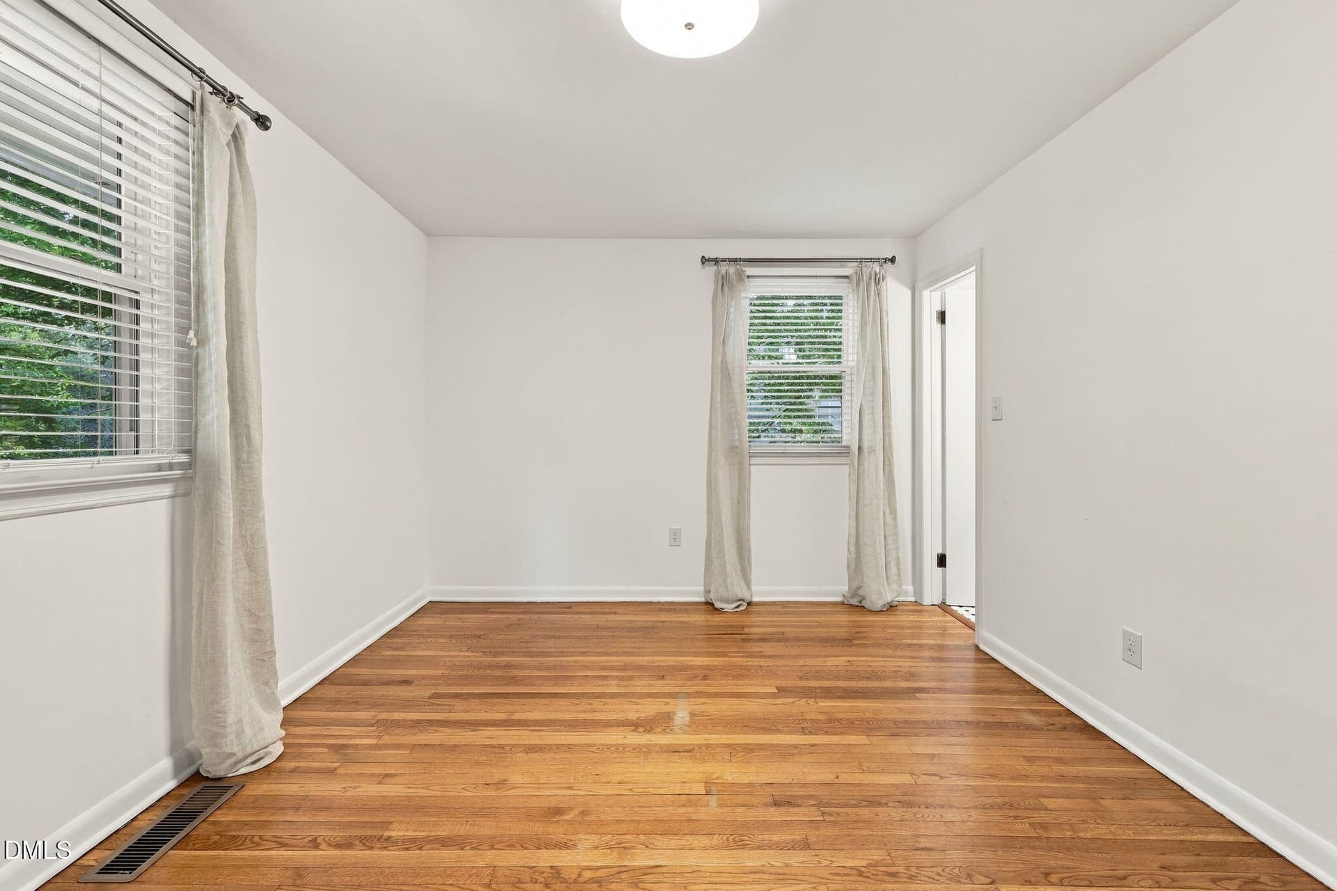 62-web-or-mls-IMG_0794 - 540 Barksdale Drive, Raleigh, NC 27604