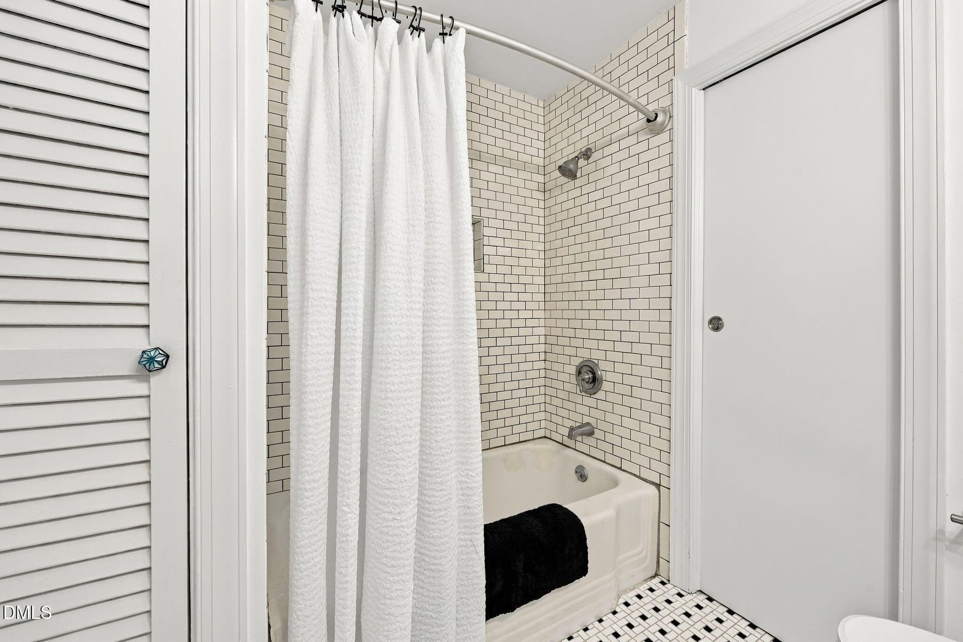 70-web-or-mls-IMG_0857 - 540 Barksdale Drive, Raleigh, NC 27604
