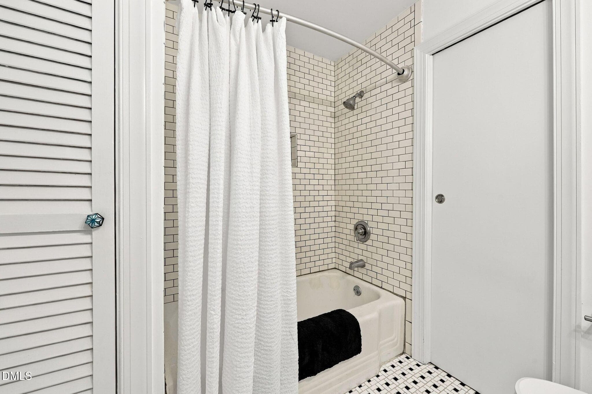 70-web-or-mls-IMG_0857 - 540 Barksdale Drive, Raleigh, NC 27604
