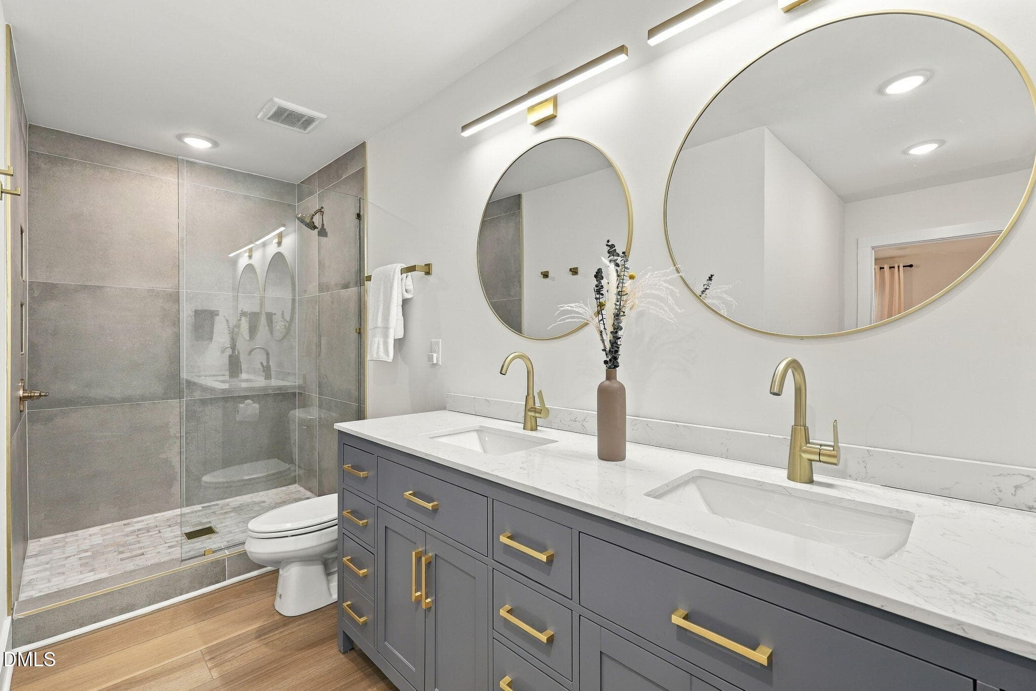 35-web-or-mls-IMG_8277 - 2801 Ashland Street, Raleigh, NC 27608