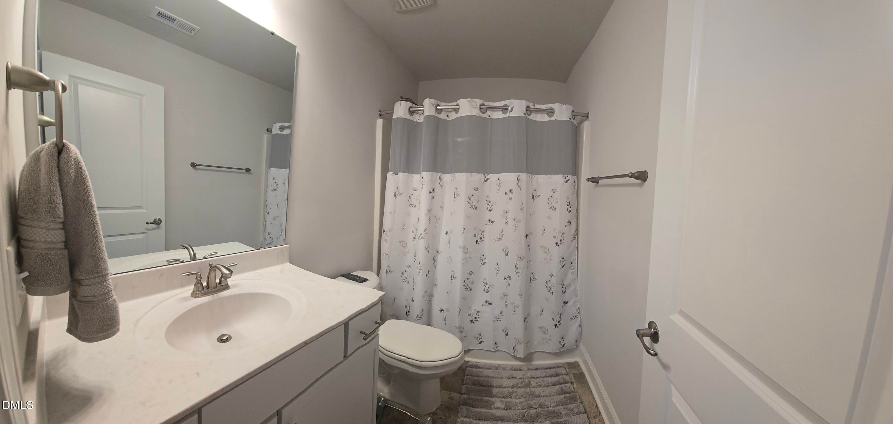 24. BATH 2 - 78 Bushel Basket Drive, Benson, NC 27504, Benson