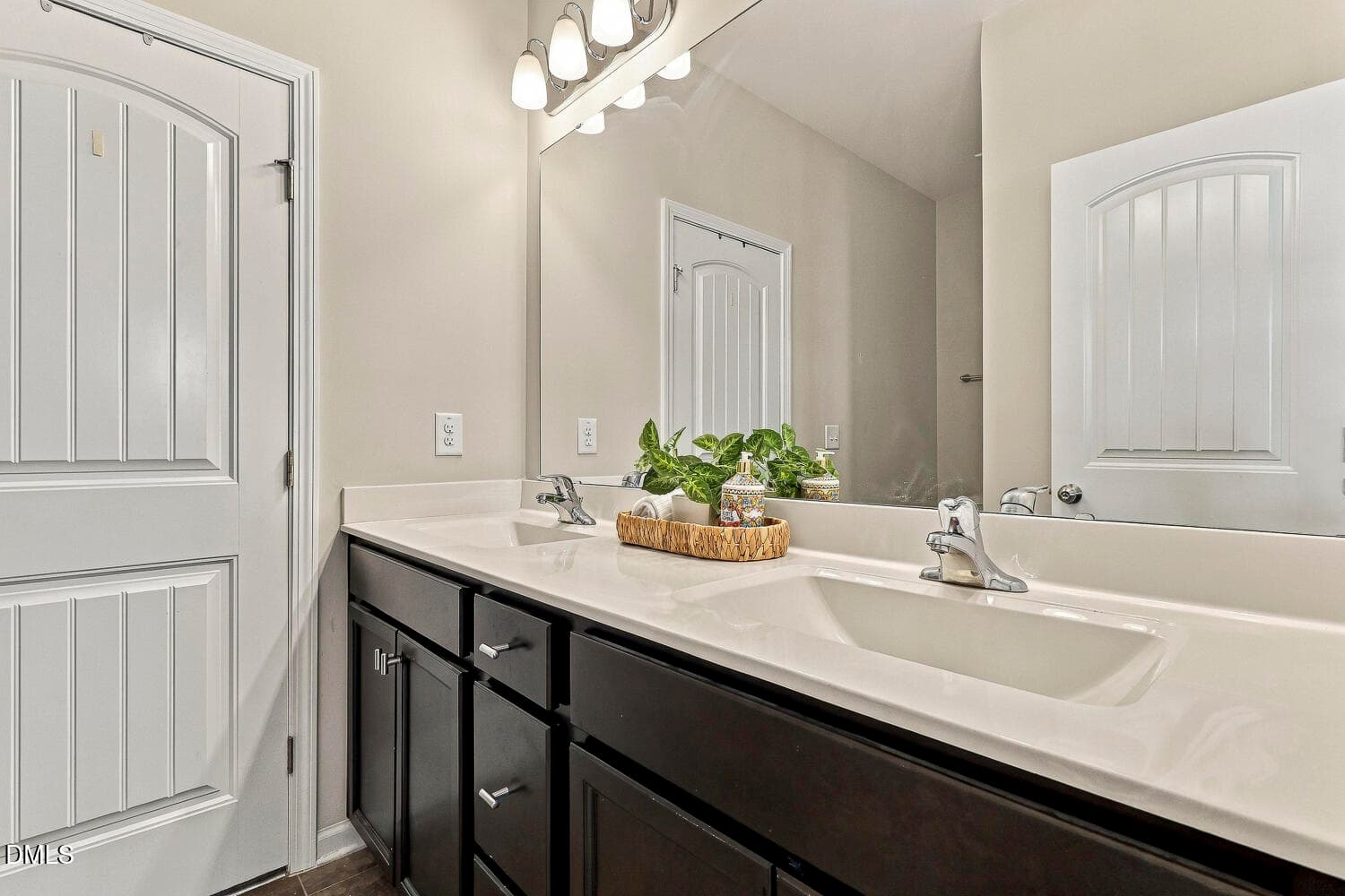 039 - 5304 Beckom Street, Raleigh, NC 27616