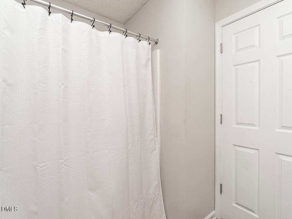 16 622_SWilliamsonAve Hallbath2_MLS - 622-624 S Williamson Avenue, Elon, NC 27244, Elon