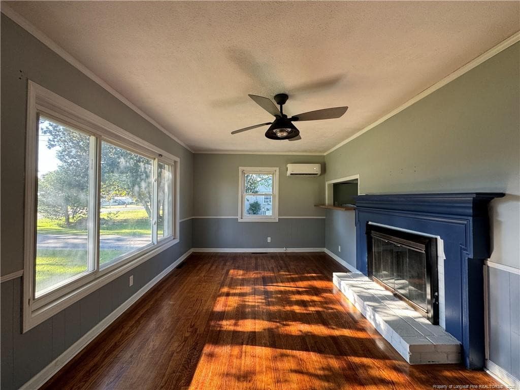 Photo 5 - 405 N Dickson Street, Raeford, NC 28376