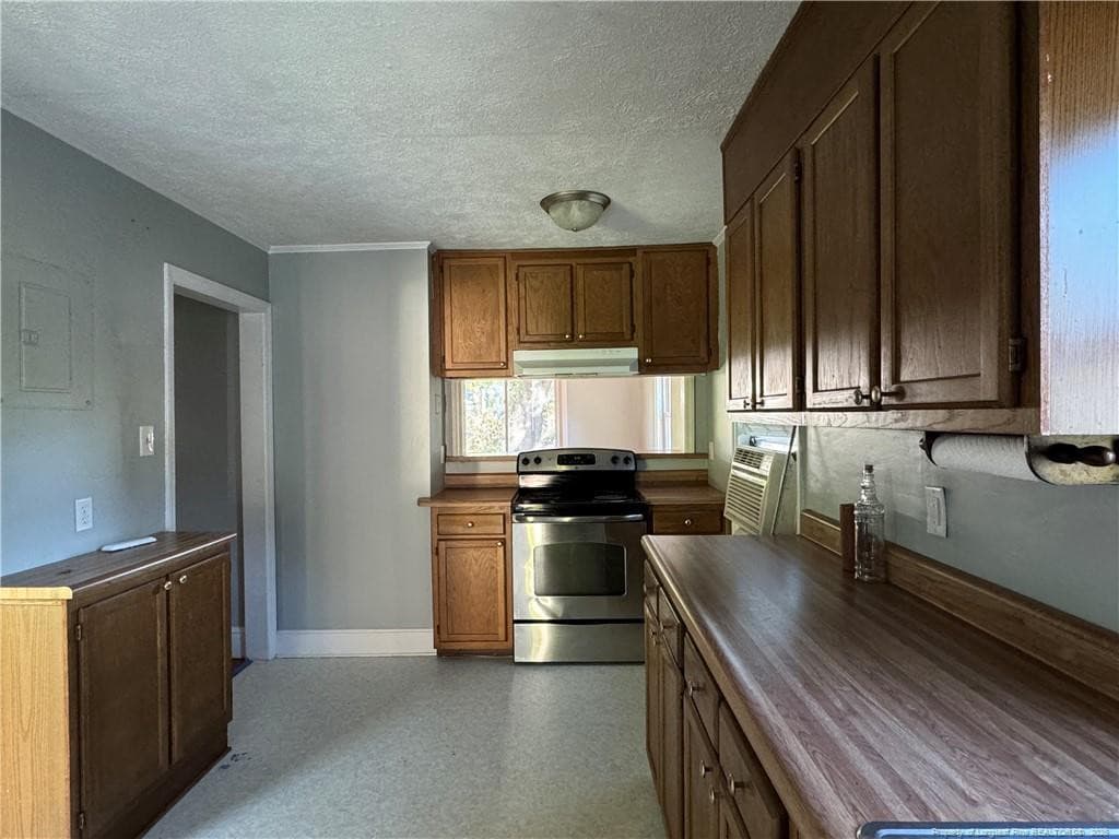 Photo 8 - 405 N Dickson Street, Raeford, NC 28376