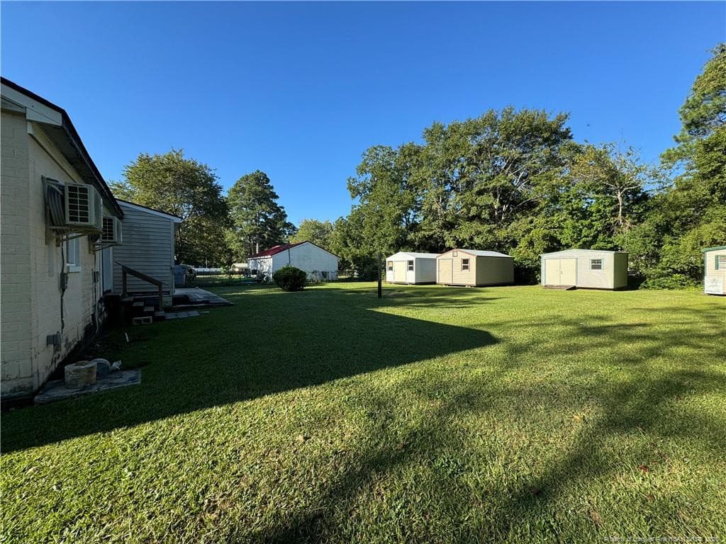 Photo 24 - 405 N Dickson Street, Raeford, NC 28376