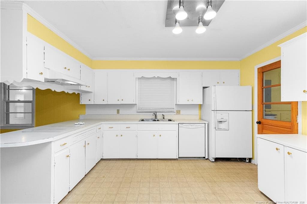 Photo 3 - 700 E Harnett Street, Dunn, NC 28334, Dunn