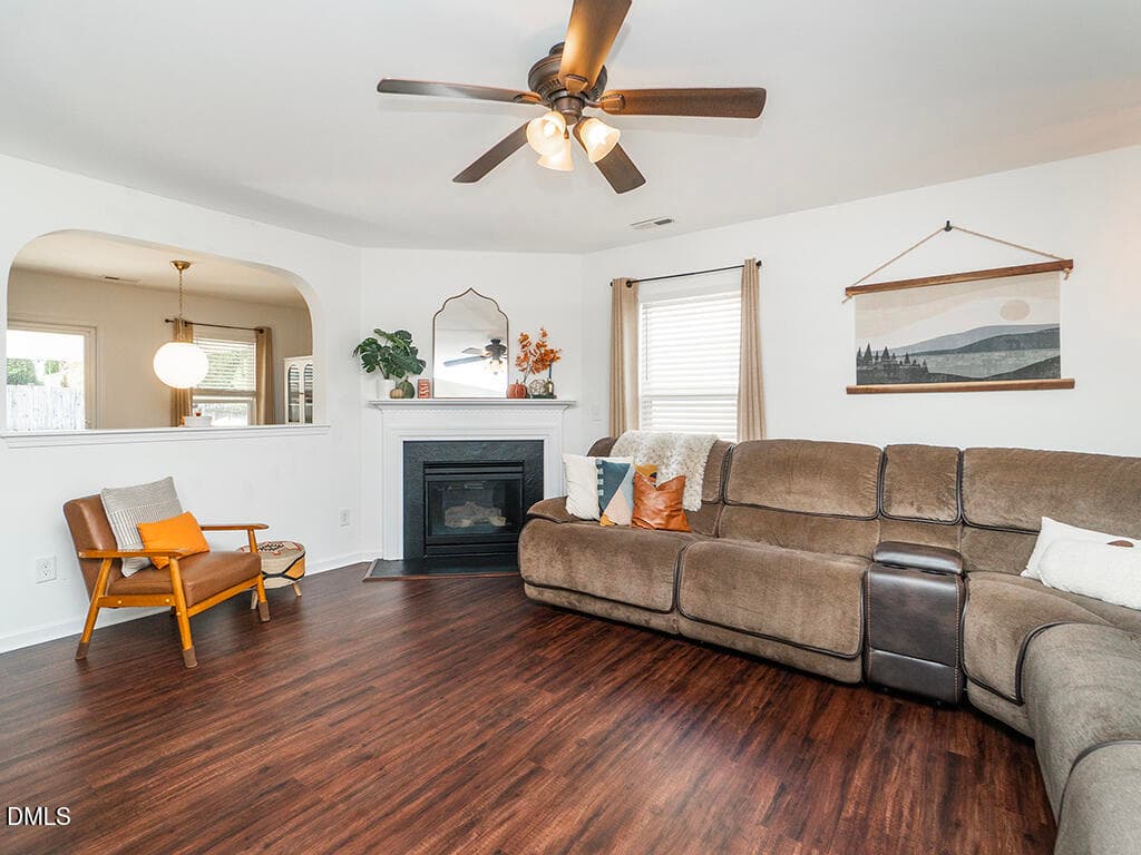 05 203_CollingtonDr LivRm1_MLS - 203 Collington Drive, Mebane, NC 27302