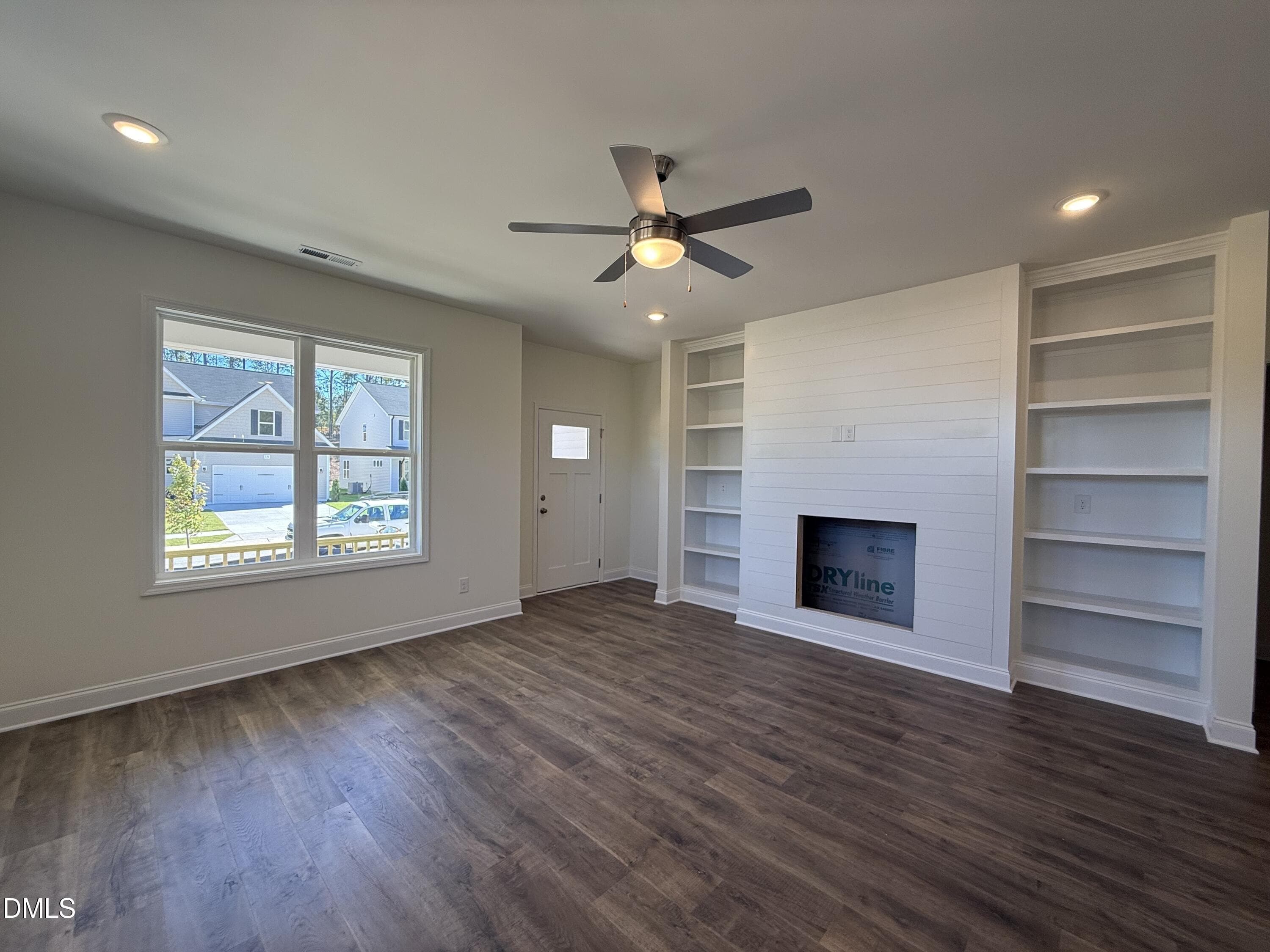 Move In Ready! - 129 Cinnabar Street, Clayton, NC 27520