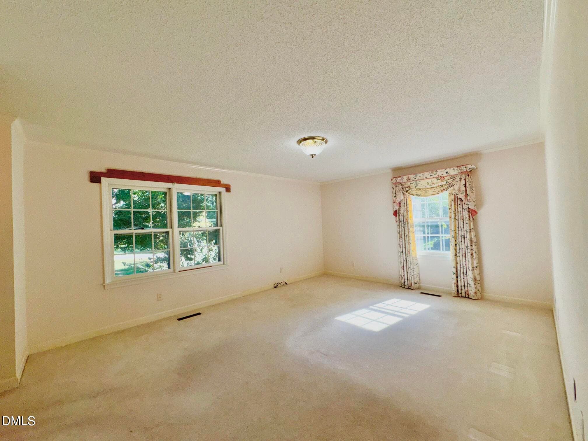 IMG_7406 - 1634 Crescent Drive, Henderson, NC 27536