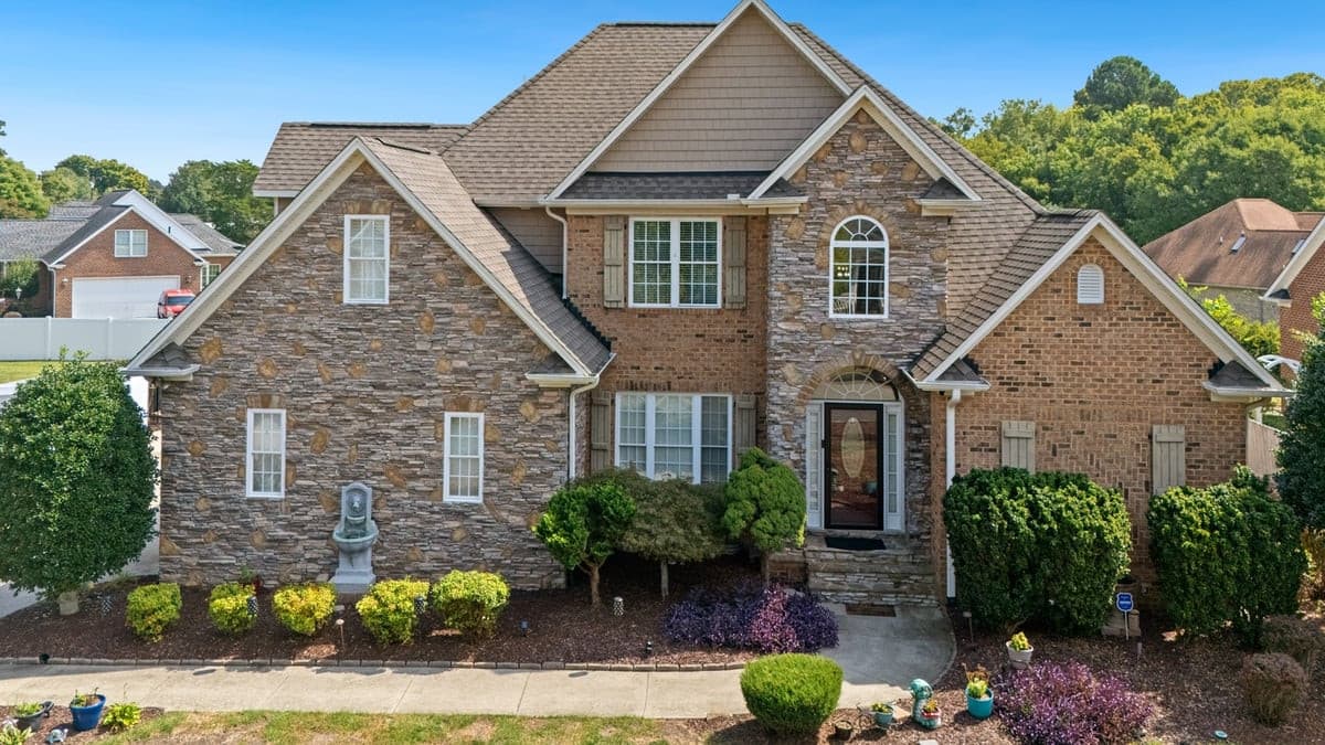 3221 Brookstone Drive, Burlington, NC 27215