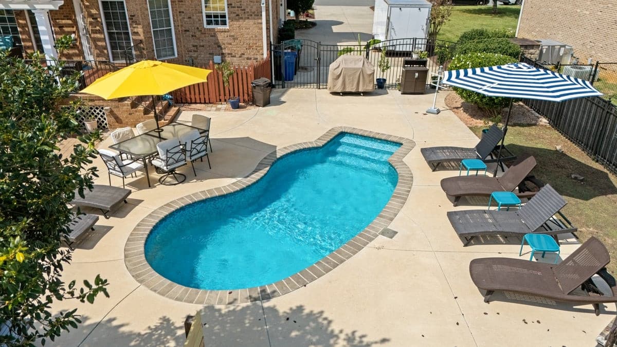 DJI_20260918123458_0168_D.jpg - 3221 Brookstone Drive, Burlington, NC 27215