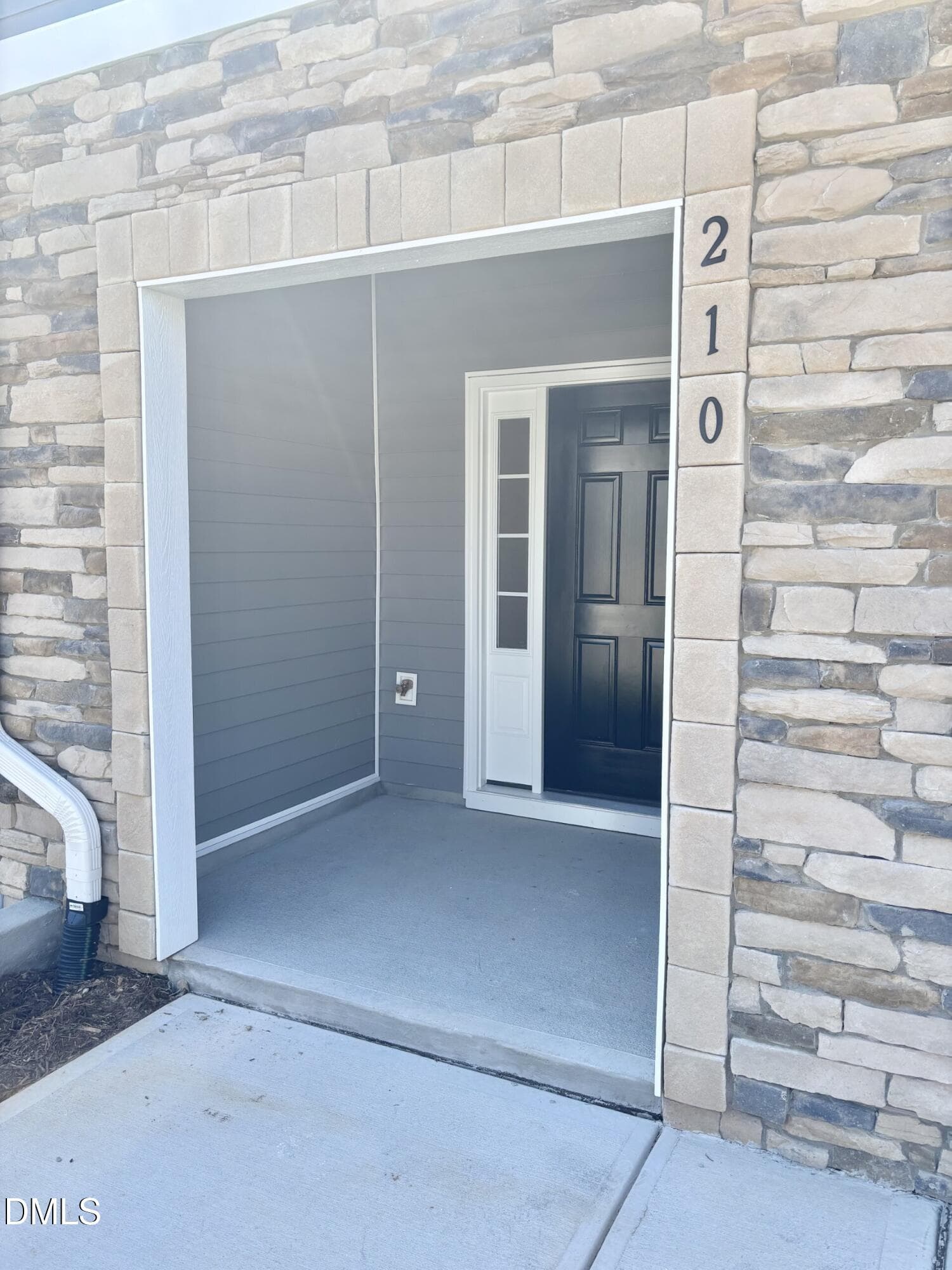 EVT 136 - Porch - 210 Carnaby Lane 136, Franklinton, NC 27525, Franklinton