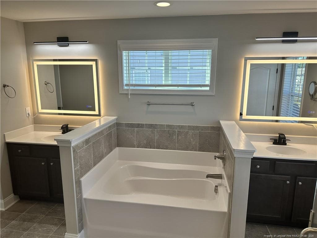 ensuite - 143 Cromwell Court, Raeford, NC 28376
