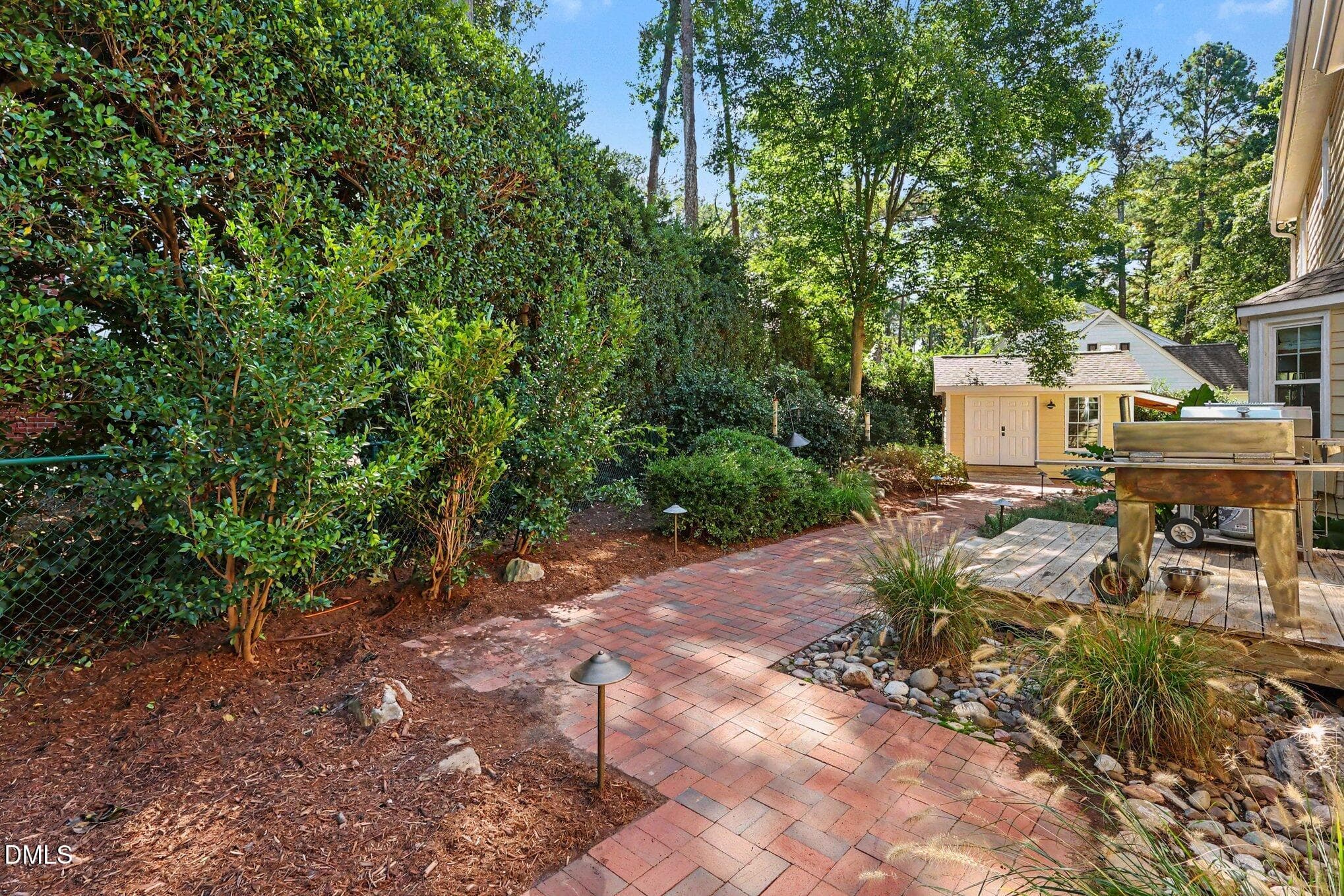 043_file_5489 - 5921 Valley Estates Drive, Raleigh, NC 27612