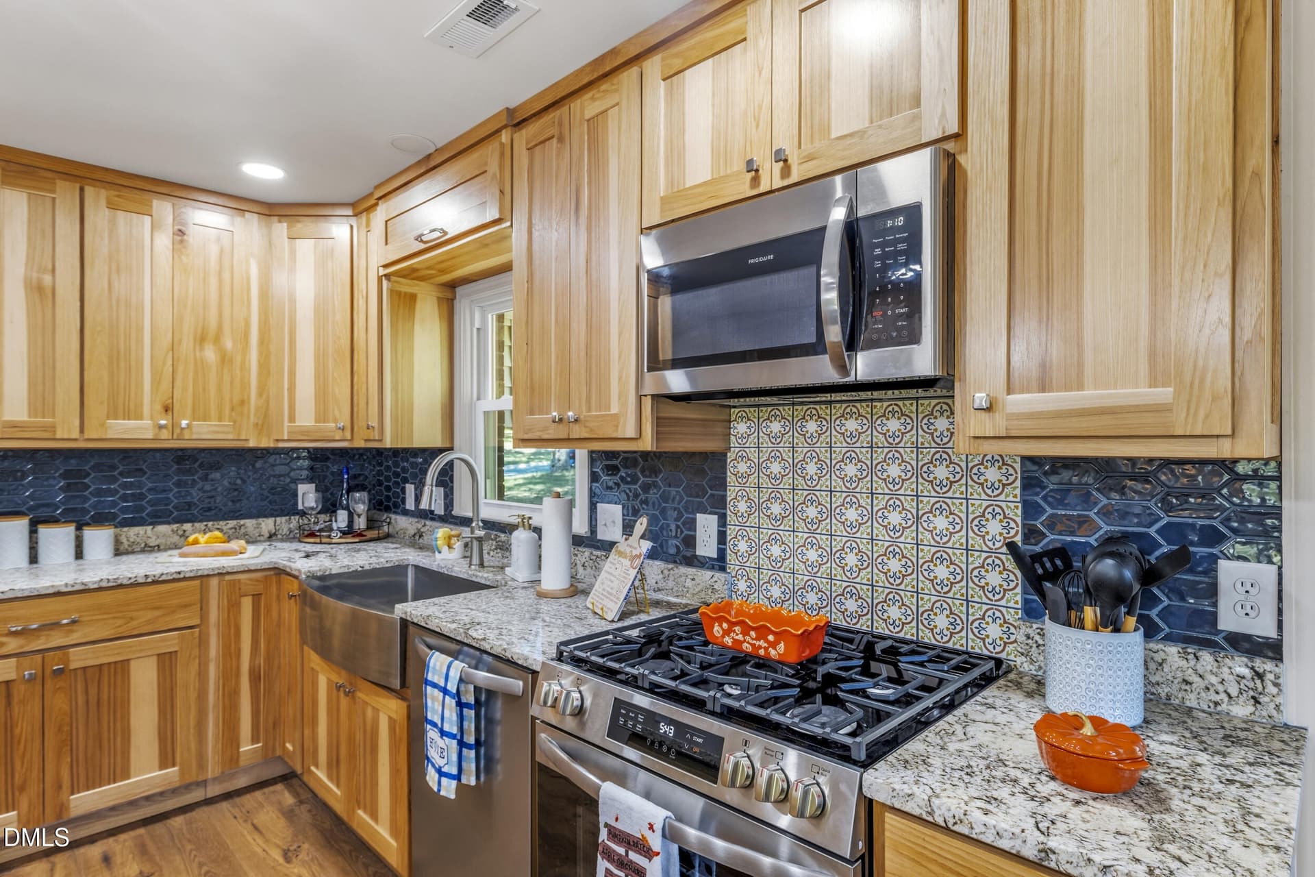10_1602 broadway drive-1010 - 1602 Broadway Drive, Graham, NC 27253