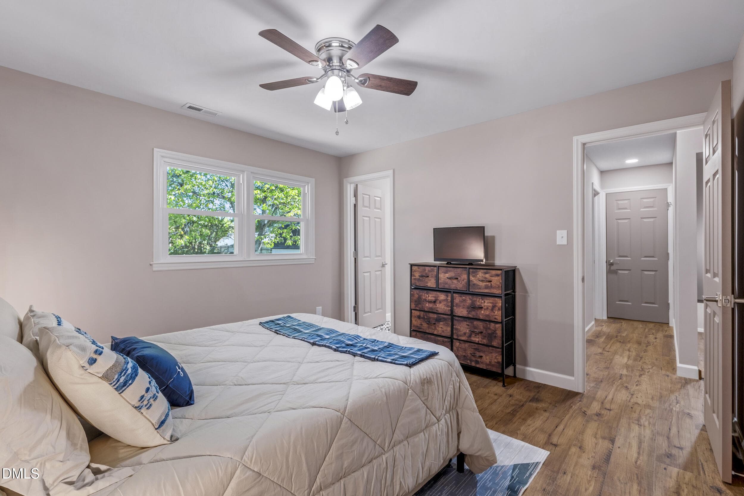 30_1602 broadway drive-1030 - 1602 Broadway Drive, Graham, NC 27253