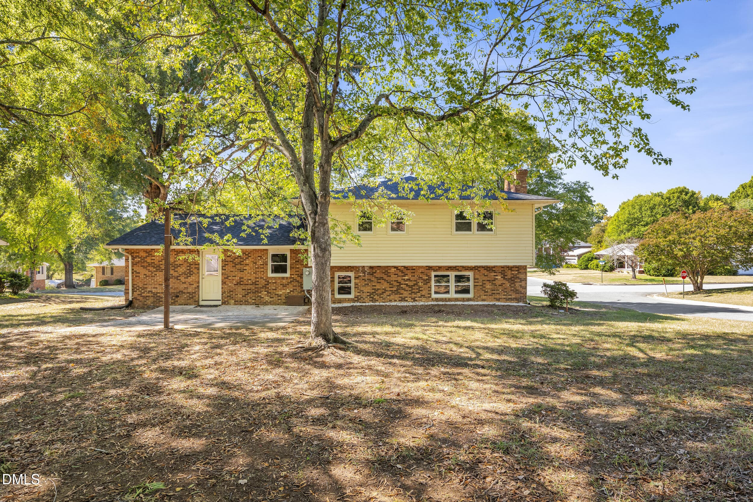 41_1602 broadway drive-1041 - 1602 Broadway Drive, Graham, NC 27253