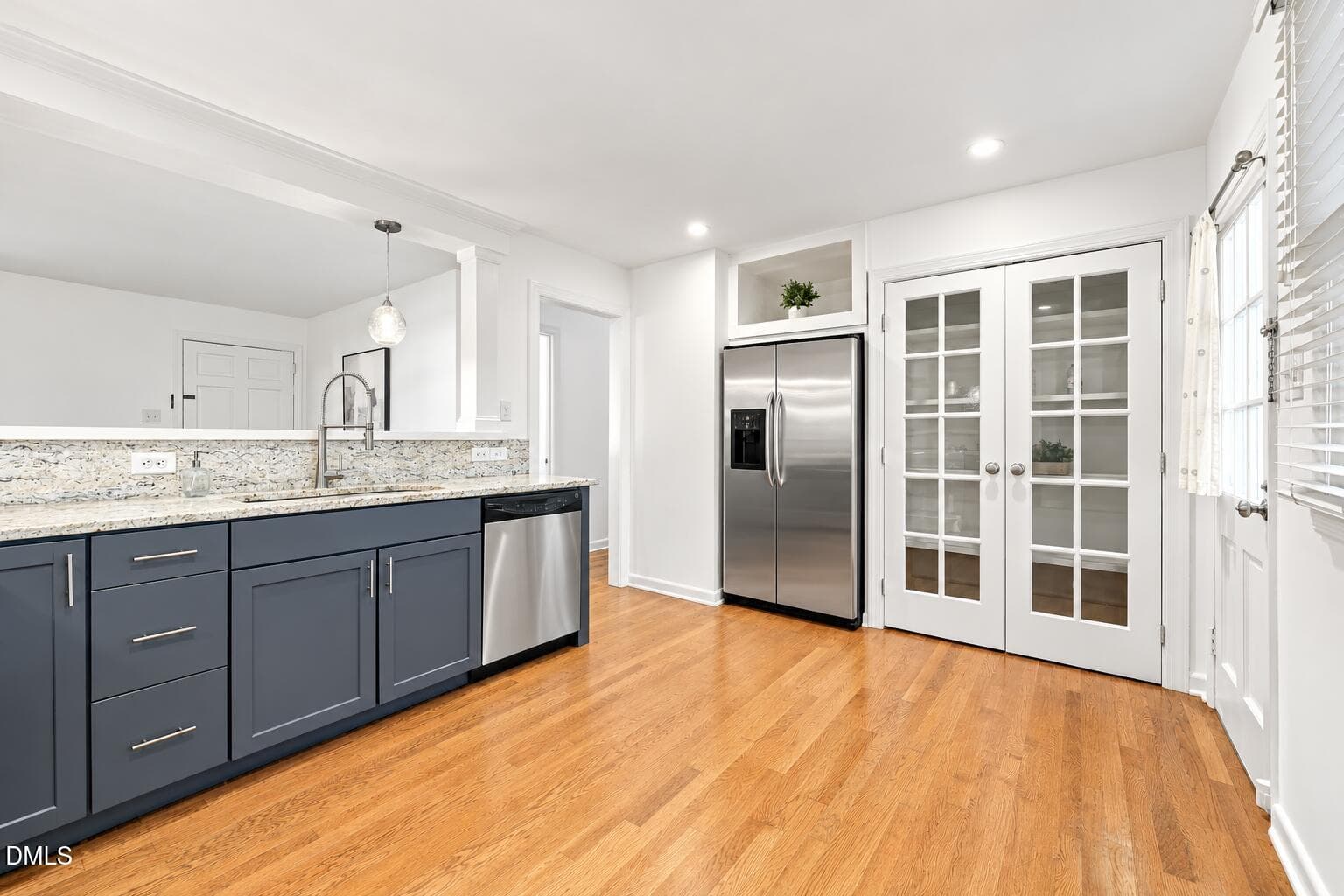 Refrigerator Conveys - 540 Barksdale Drive, Raleigh, NC 27604