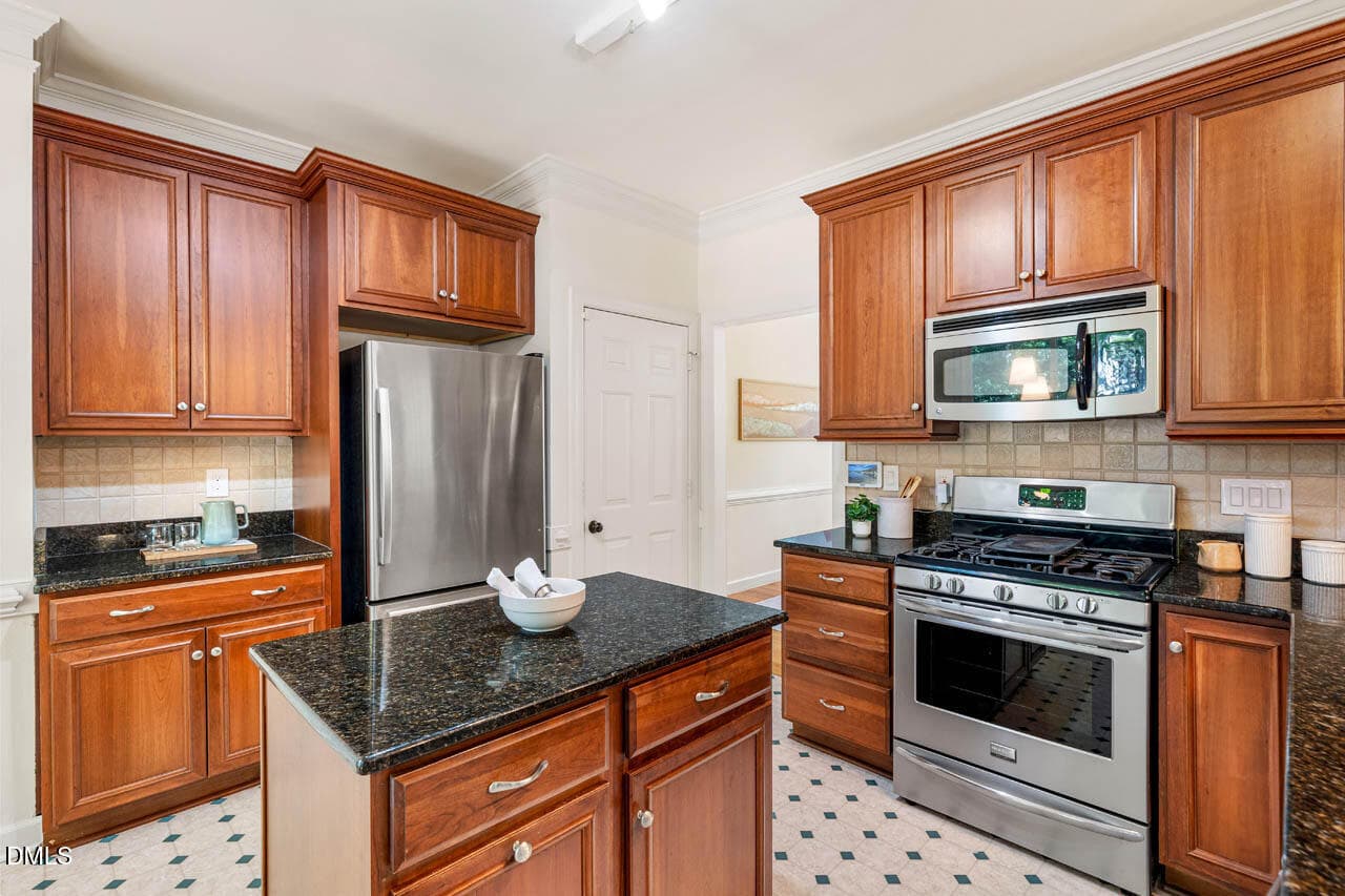202CobbleRidgeDr-022 - 202 Cobble Ridge Drive, Chapel Hill, NC 27516