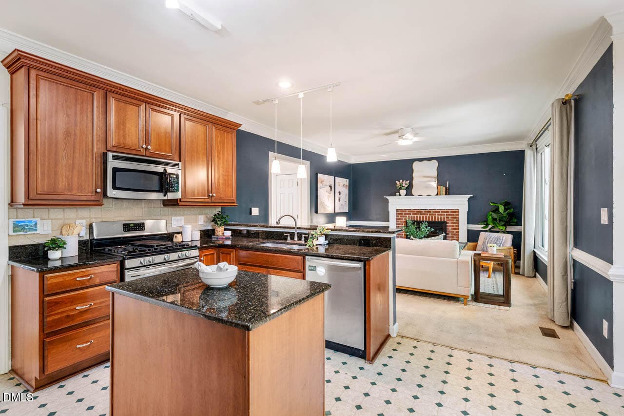 202CobbleRidgeDr-019 - 202 Cobble Ridge Drive, Chapel Hill, NC 27516