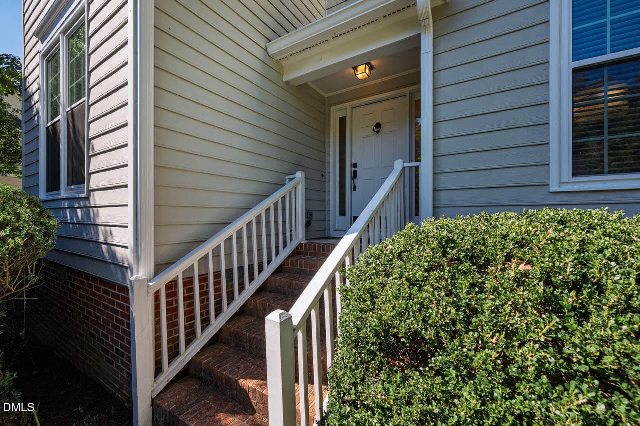 202CobbleRidgeDr-002 - 202 Cobble Ridge Drive, Chapel Hill, NC 27516