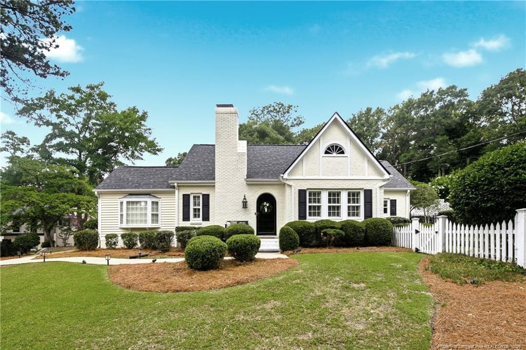 326 W Park Drive, Fayetteville, NC 28305