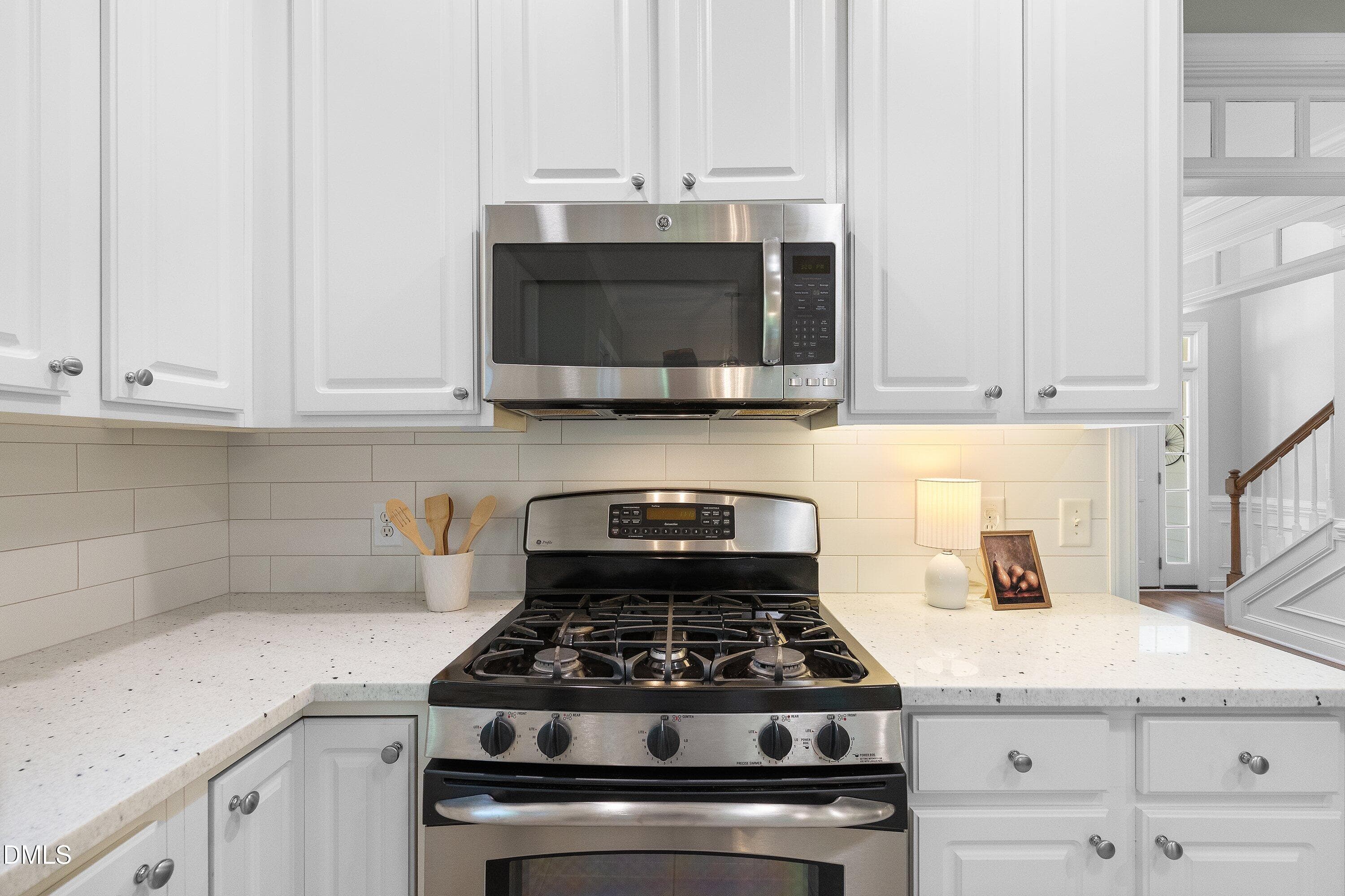 Microwave aand Gas Range - 1359 Stone Lion Drive, Fuquay Varina, NC 27526