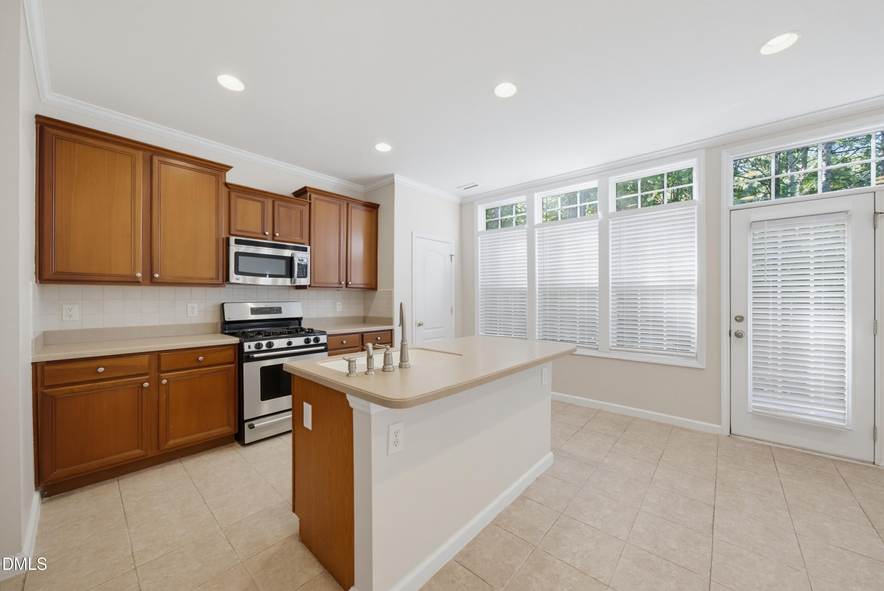 DSC01486 - 6829 Middleboro Drive, Raleigh, NC 27612