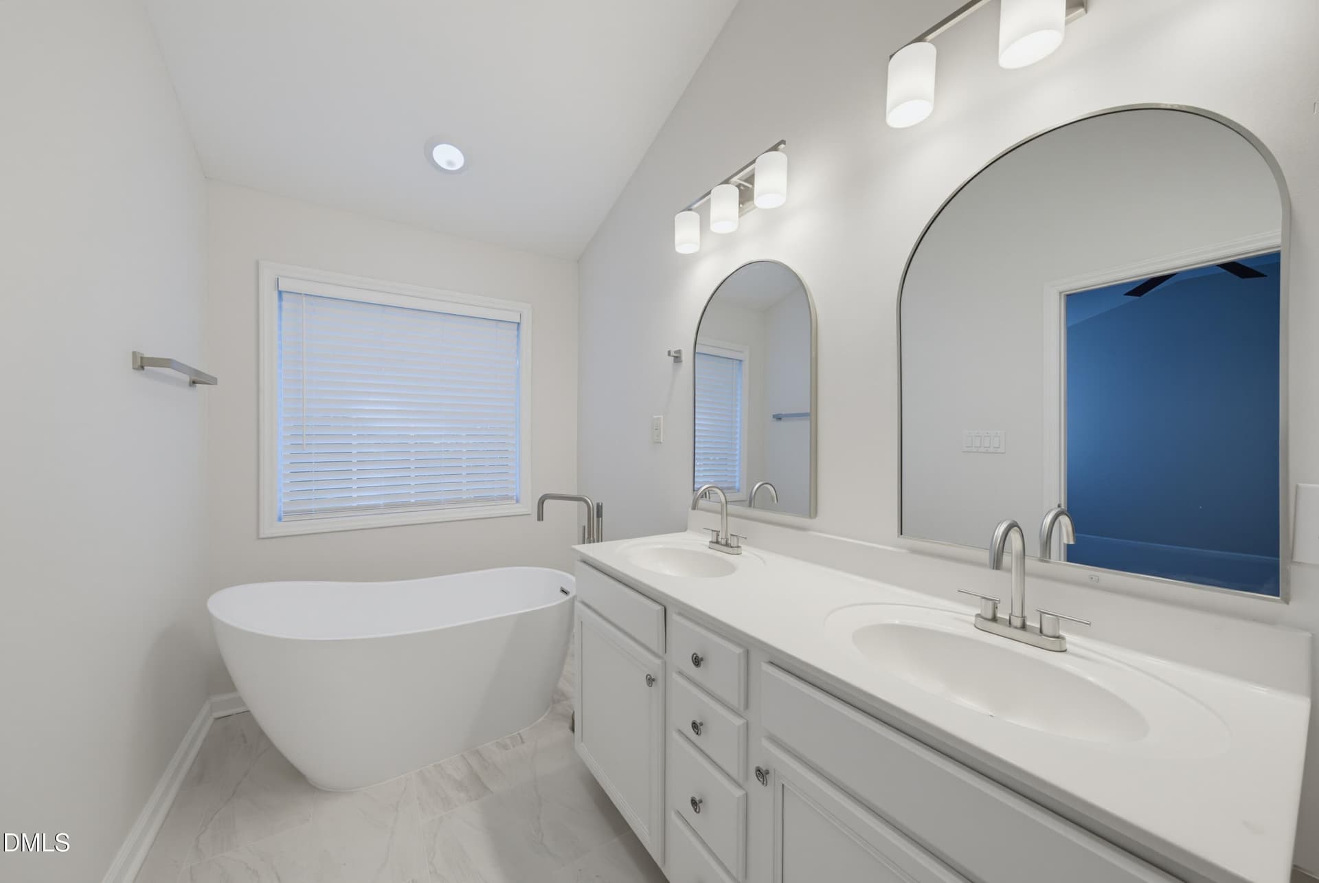 DSC01543 - 6829 Middleboro Drive, Raleigh, NC 27612