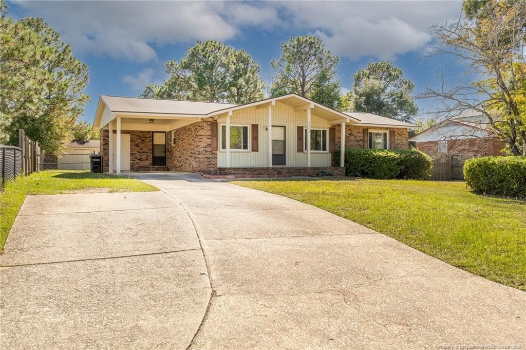 3019 Woolard Drive, Hope Mills, NC 28348