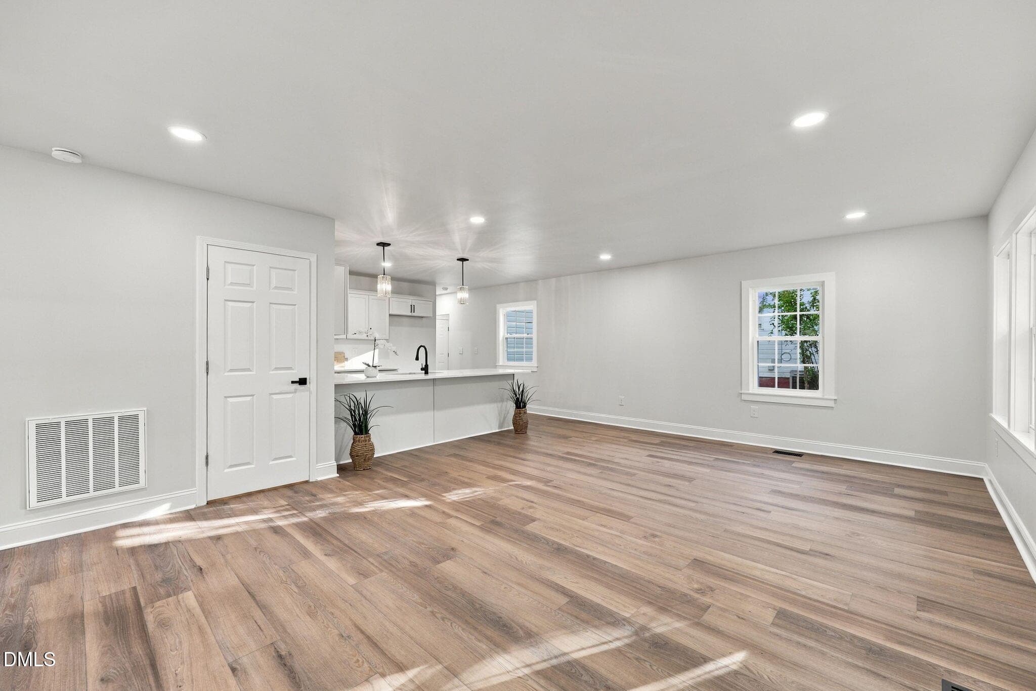 4-web-or-mls-IMG_1168 - 1002 Louis Street, Burlington, NC 27217