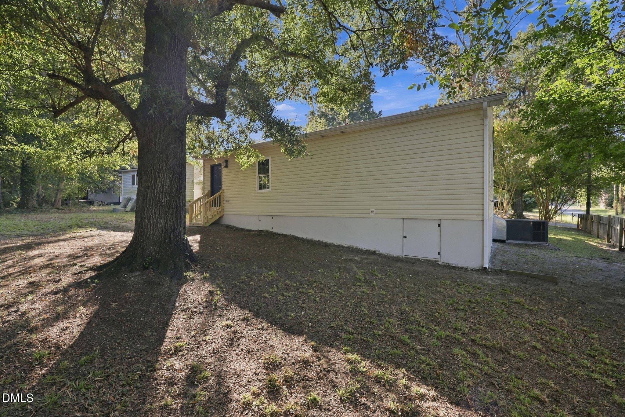 29-web-or-mls-IMG_1228 - 1002 Louis Street, Burlington, NC 27217