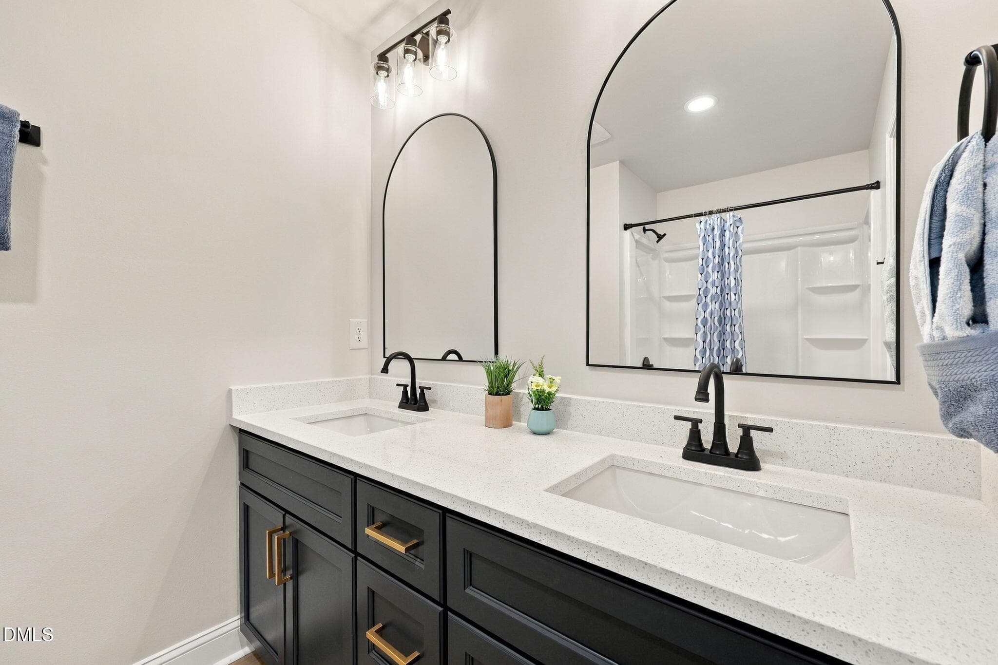 21-web-or-mls-IMG_1219 - 1002 Louis Street, Burlington, NC 27217