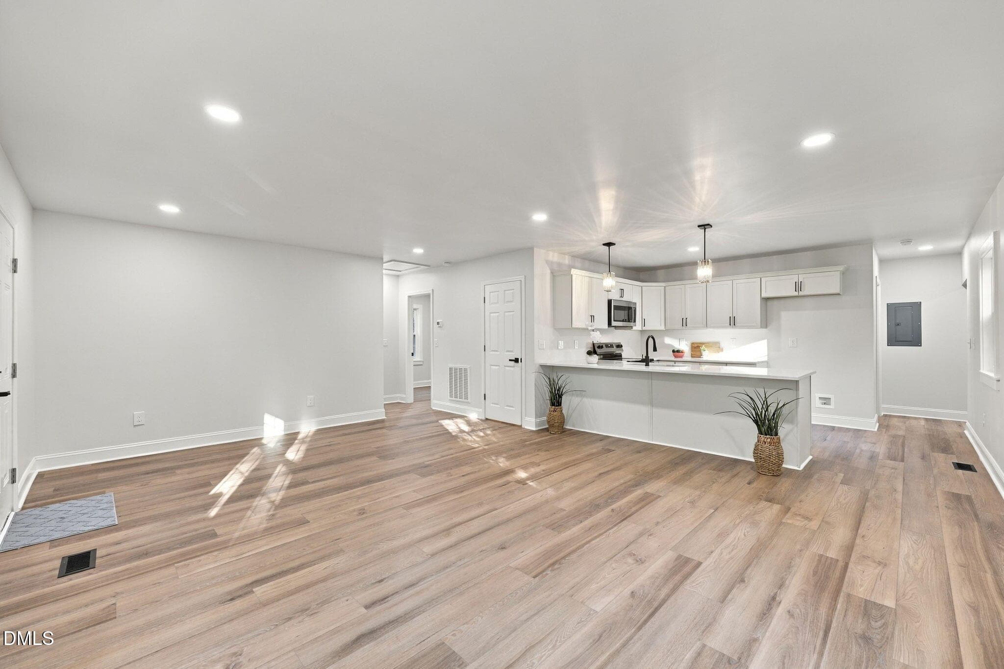 7-web-or-mls-IMG_1177 - 1002 Louis Street, Burlington, NC 27217